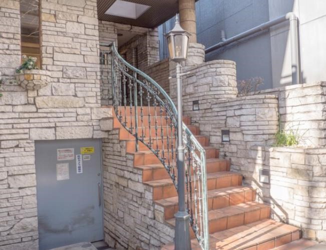 日神パレステージ三軒茶屋Ⅱ 共用部写真（エントランス）