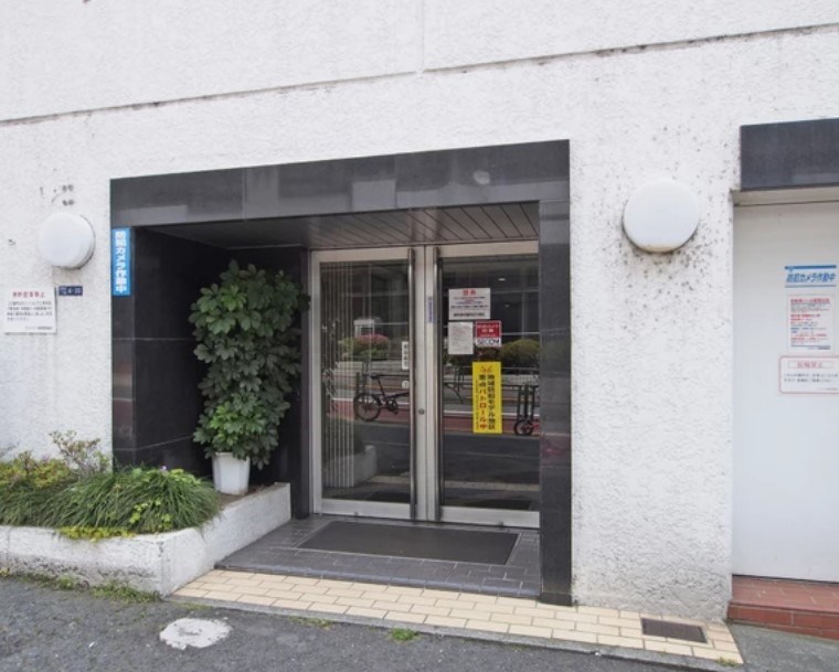 ヴェラハイツ新宿 共用部写真（エントランス）