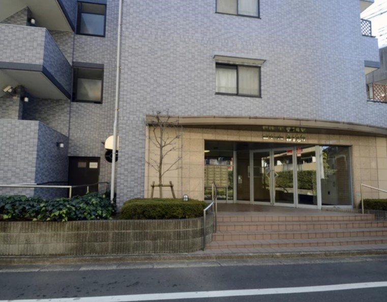 セザール富士見台 共用部写真（エントランス）