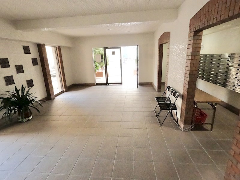 ローズハイツ仙台坂 共用部写真（ロビー）