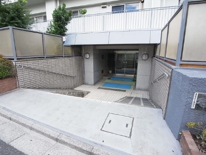 日商岩井弥生町マンション 現地写真