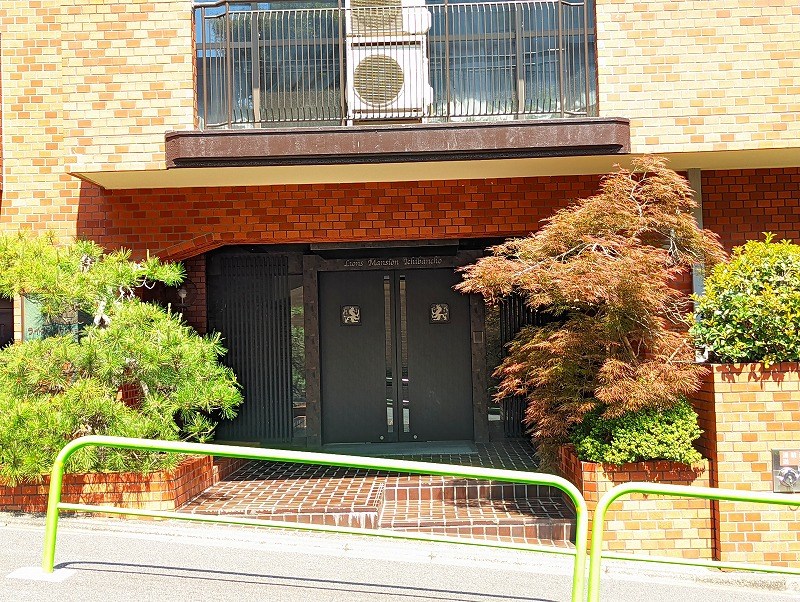 ライオンズマンション一番町 共用部写真（エントランス）