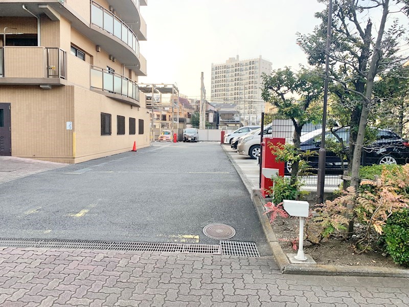 エンゼル大森グランディア 共用部写真（駐車場）