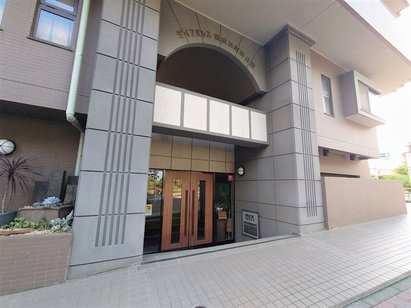 ダイアパレス新横浜駅前公園 共用部写真（エントランス）