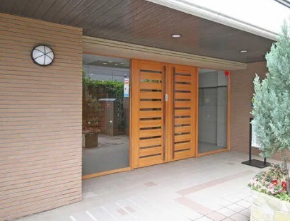 ライオンズガーデン綱島 共用部写真（エントランス）