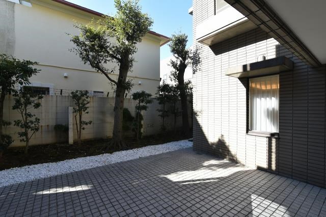 ヴェール池田山 現地写真（庭）