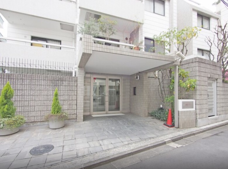 インペリアル渋谷神泉フラット 共用部写真（エントランス）