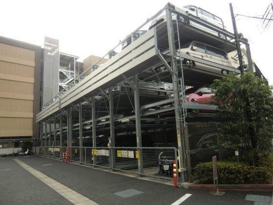 アデニウム大鳥居 共用部写真（駐車場）
