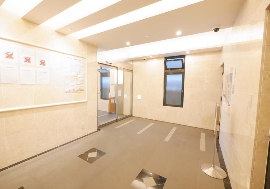 アルテール新宿 共用部写真（エントランス）