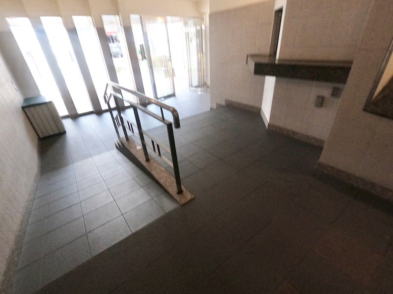 ヴィルヌーブ港南台Ⅱ 共用部写真（ロビー）