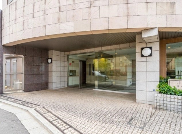 アルス溝口ヒルトップステージ弐番館 共用部写真（エントランス）