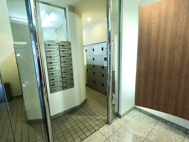 アクシア新宿御苑 共用部写真（ロビー）