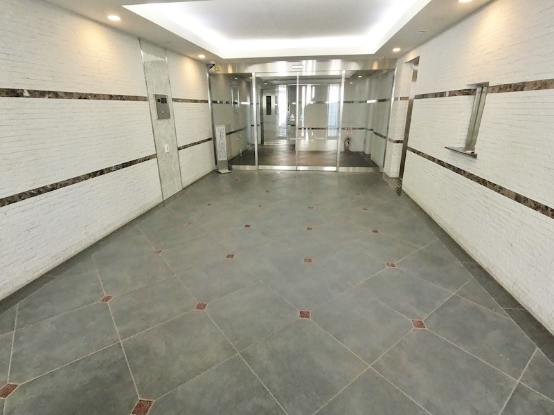 ローレルコート中野高根町 共用部写真（エントランス）