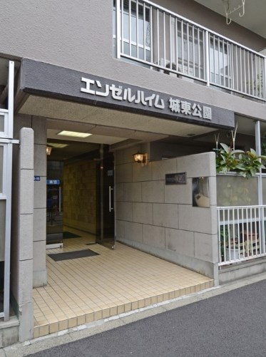 エンゼルハイム城東公園 共用部写真（エントランス）