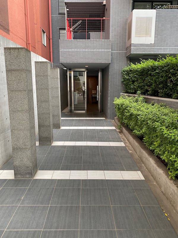 エクセルシオール新宿西戸山 共用部写真（エントランス）