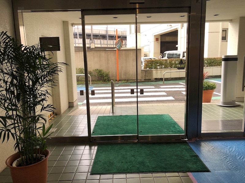 三田ナショナルコート 共用部写真（エントランス）
