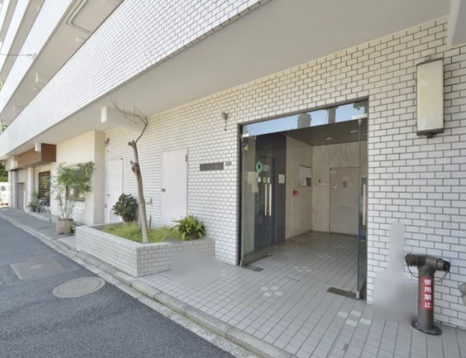 サニーハイム目白台 共用部写真（エントランス）