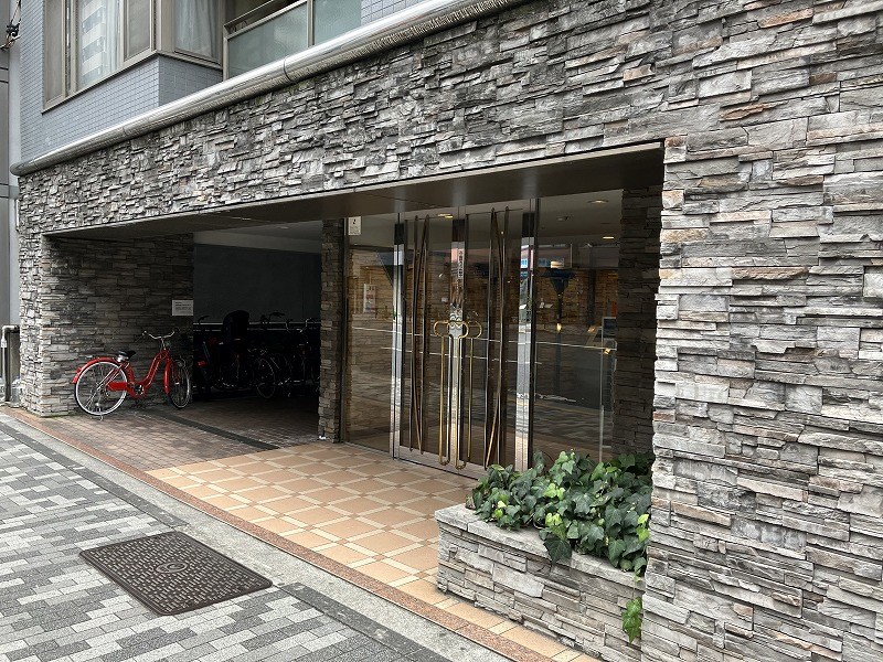 シュロス神田五軒町ツインフォルム 共用部写真（エントランス）
