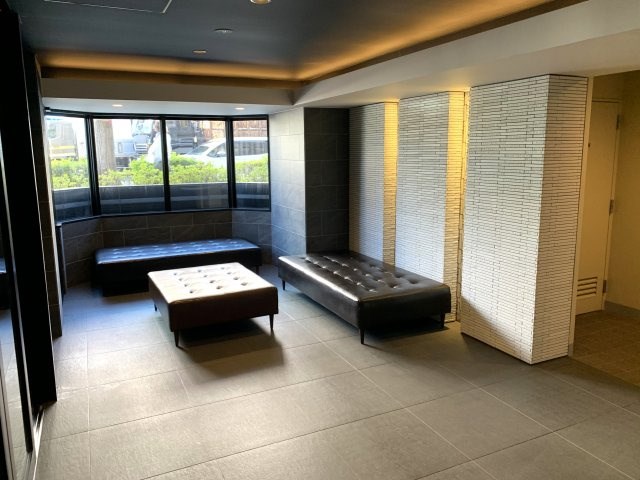 ブリシア新横浜 共用部写真（ロビー）