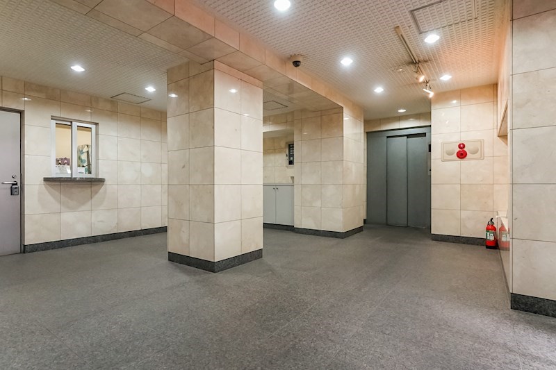 オリエント三軒茶屋ハウス 共用部写真（ロビー）