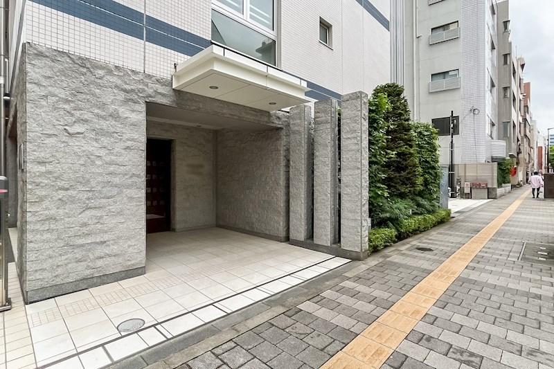 プレミスト四谷カレントコート 共用部写真（エントランス）
