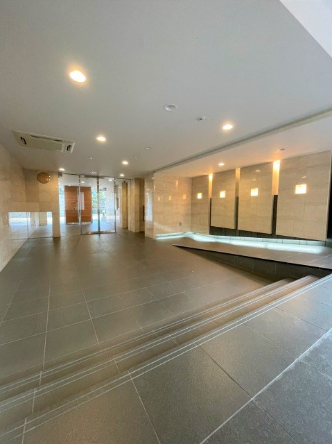 宮前平デュープレックス 共用部写真（ロビー）