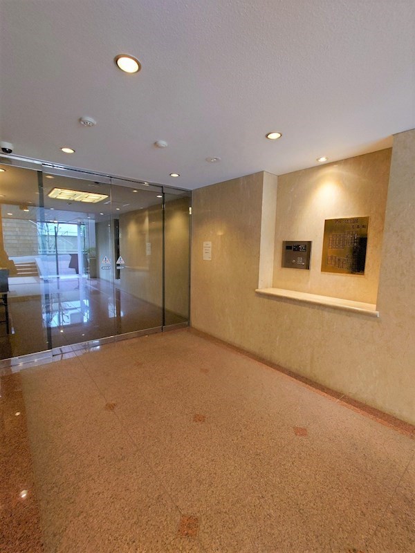 東急ドエルアルス鷺沼弐番館 共用部写真（エントランス）