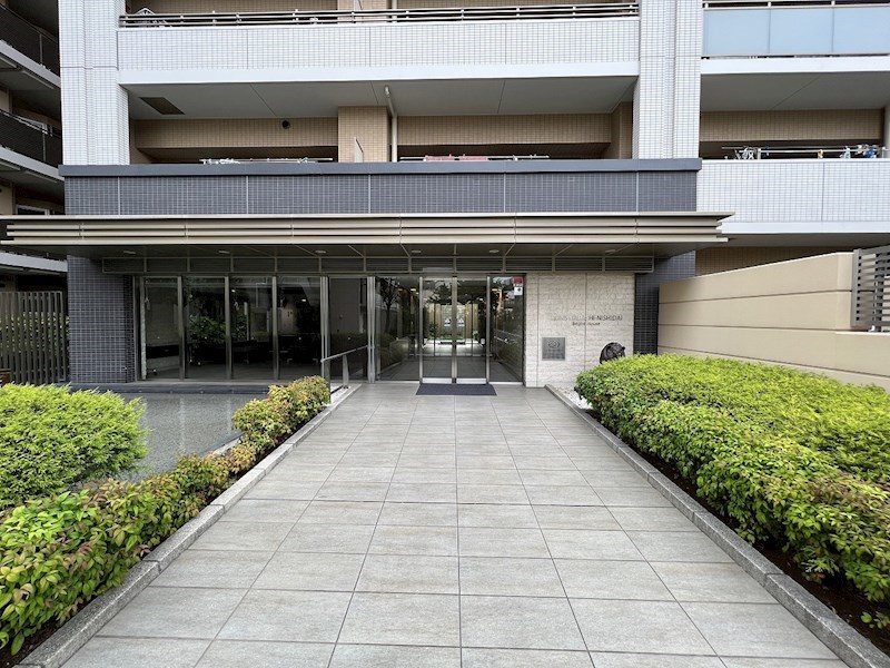 ライオンズ板橋西台ブライトハウス 共用部写真（エントランス）