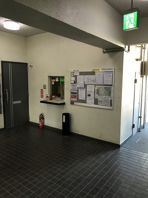 和泉マンション 共用部写真（エントランス）