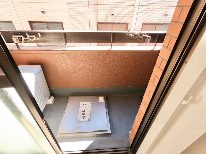 ライオンズマンション大井 現地写真（バルコニー）