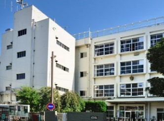 プラーティノ南大井 中学校