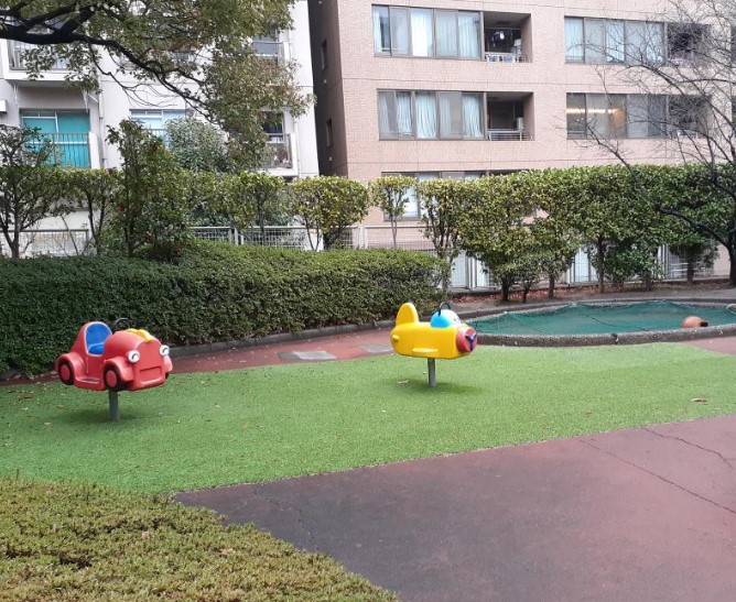 中銀新川マンシオン 公園
