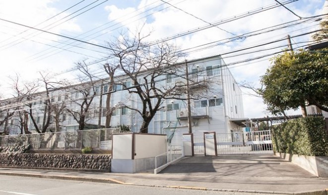 ライオンズグローベル桜新町 中学校