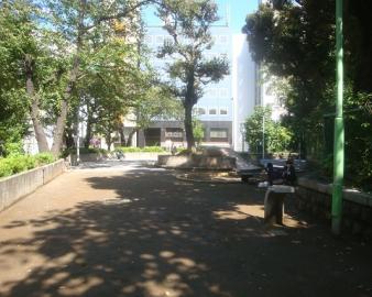 パークハウス本郷三丁目アーバンス 公園