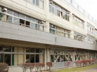 コスモ調布ヶ丘 中学校