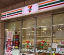 パークコート麻布十番ザ・タワー コンビ二
