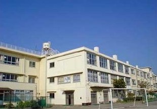 河原町団地１４号棟 中学校