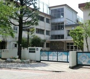 プレール都立大 小学校