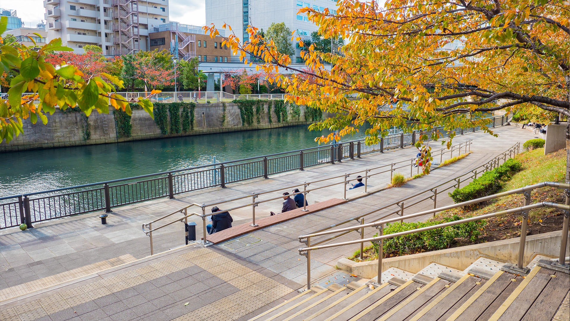 東建島津山南ハイツ 公園