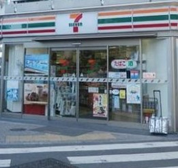 ドムス西麻布 コンビ二