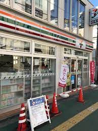 マイキャッスル旗の台 コンビ二