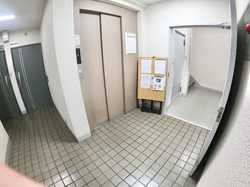 ハイツ上野毛 共用部写真（ロビー）