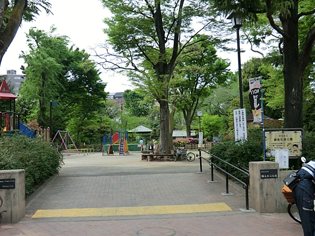 インペリアル渋谷神泉フラット 公園