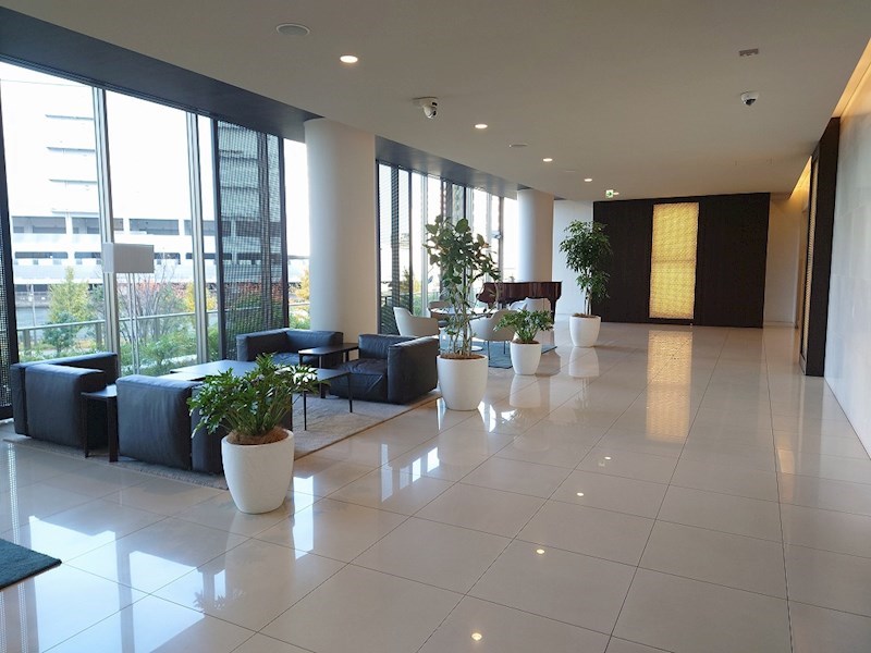 ＴＨＥ　ＴＯＹＯＳＵ　ＴＯＷＥＲ 共用部写真（ロビー）