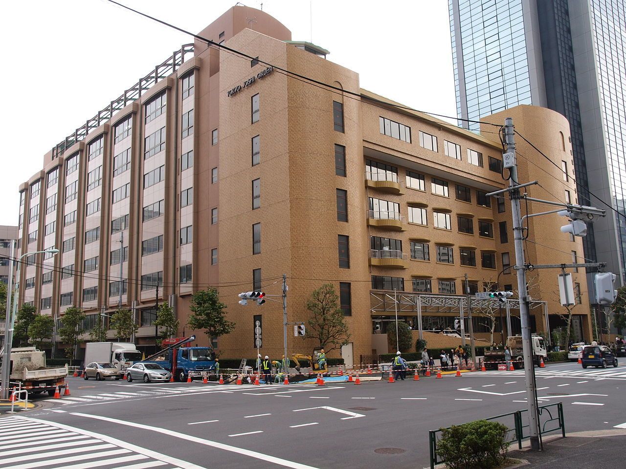 グローバルフロントタワー 中学校