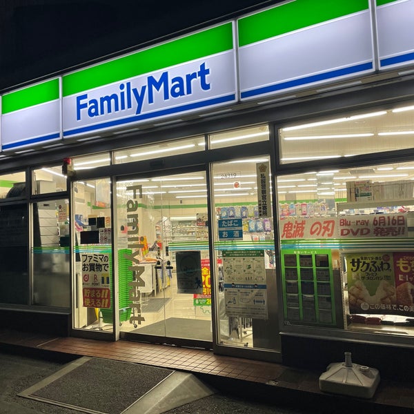 カワサキアイランドスイート コンビニ