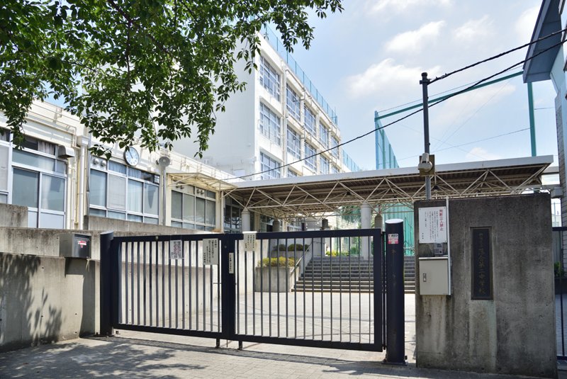 ライオンズマンション下落合 中学校