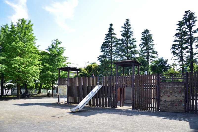 アンバサダー三軒茶屋 公園