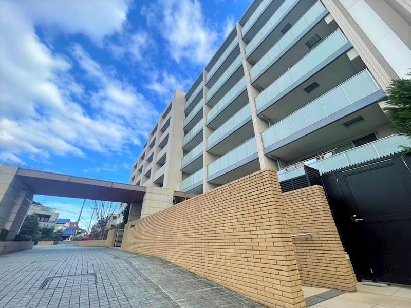 ブランズ市が尾ヒルトップ 共用部写真（エントランス）