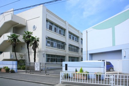港北ファミールガーデン 中学校